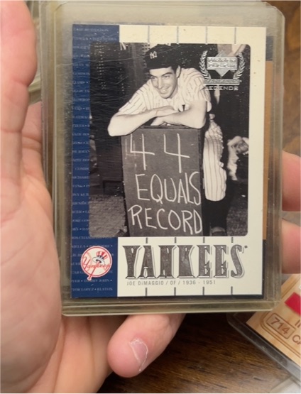2000 Upper Deck Yankees Legends #4 Joe DiMaggio — front