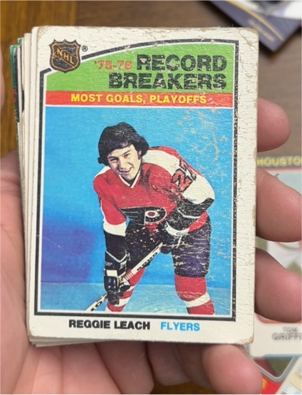 1976-77 Topps #65 Reggie Leach — front