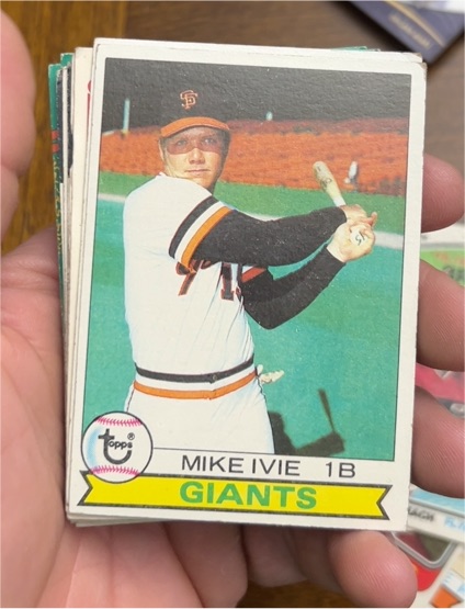 1979 Topps #538 Mike Ivie — front