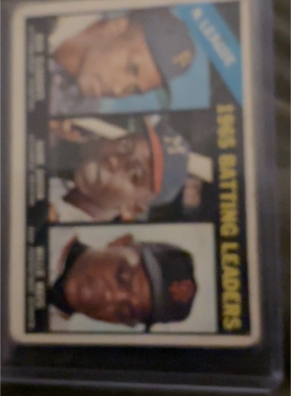 1966 Topps #215 NL Batting Leaders Willie Mays Roberto Clemente Hank Aaron — front