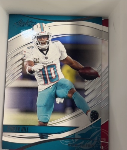 2025 Panini Absolute #9 Tyreek Hill — front
