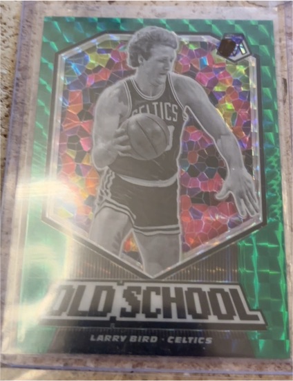 2019-20 Panini Mosaic #8 Larry Bird Old School Green Prizm — front