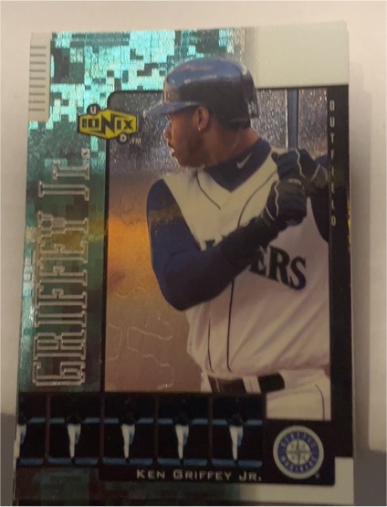 2000 Upper Deck Ionix #29 Ken Griffey Jr. — front