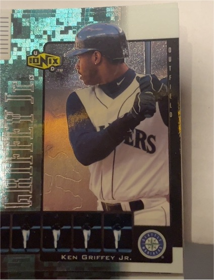 2000 UD Ionix #29 Ken Griffey Jr. — front