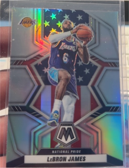 2021-22 Panini Mosaic #246 LeBron James — front