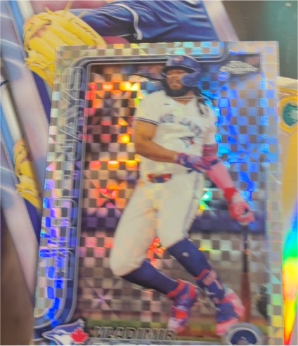 2025 Topps Chrome #259 Vladimir Guerrero Jr. — front