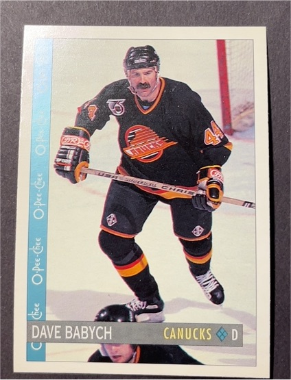 1992-93 O-Pee-Chee #213 Dave Babych — front
