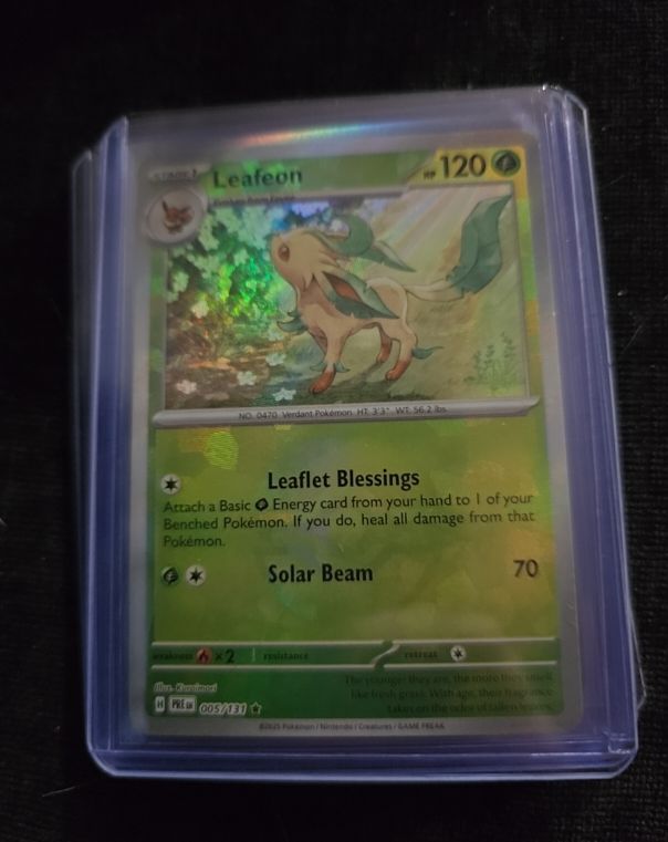 2021 Pokémon TCG Prismatic Evolutions #005 Leafeon — front