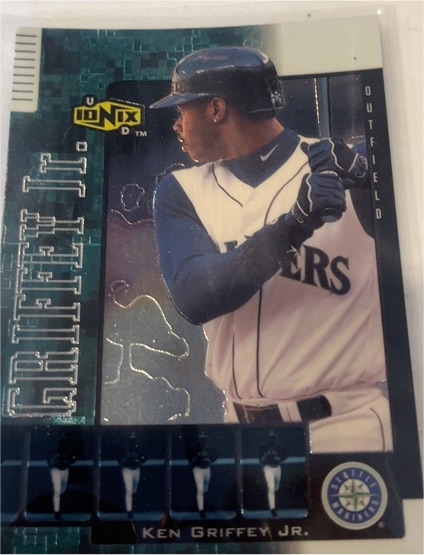 2000 UD Ionix #29 Ken Griffey Jr. — front