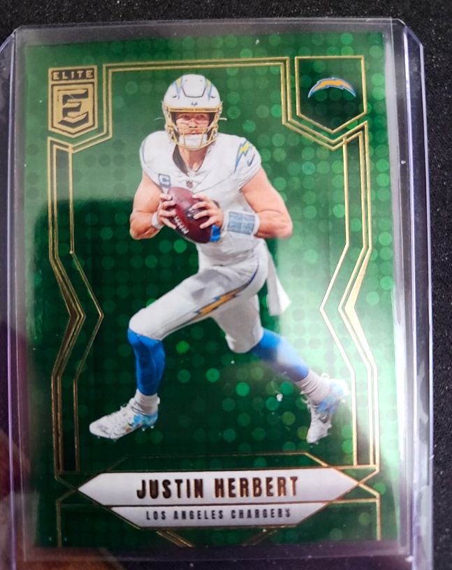 2025 Panini Donruss Elite Justin Herbert Green Disco — front