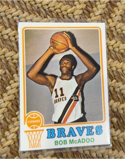 1973-74 Topps #135 Bob McAdoo — front