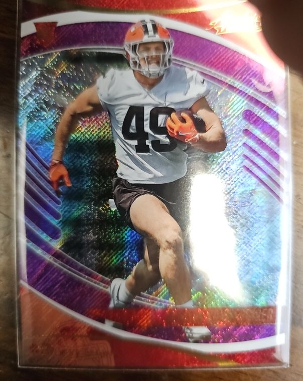 2025 Panini Absolute #112 Carson Schwesinger — front