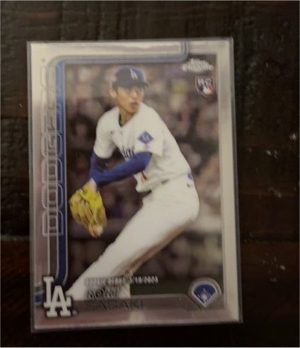 2025 Topps Chrome Update #USC73 Roki Sasaki Rookie Debut — front
