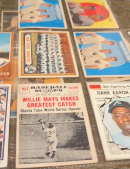 1970 Topps #421 Willie Mays Makes Greatest Catch — front