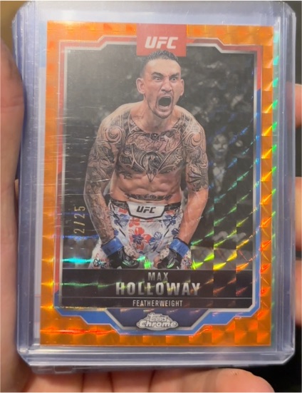 2025 Topps Chrome UFC #100 Max Holloway — front