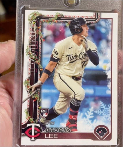 2025 Topps Holiday #H13 Brooks Lee — front