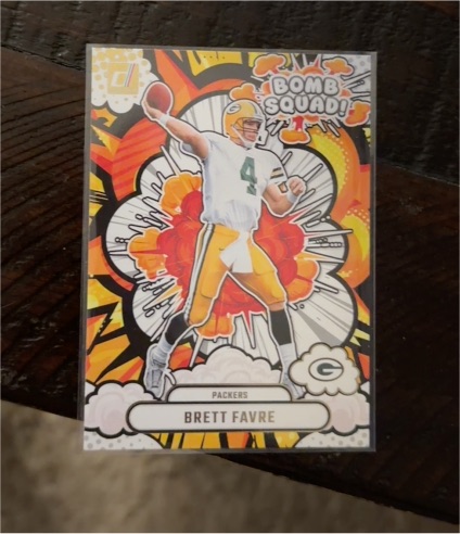 2025 Panini Donruss #BS-BFE Brett Favre Bomb Squad — front