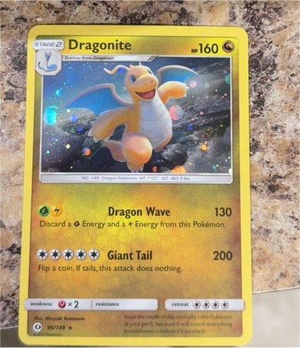 2017 Pokémon Sun & Moon #96 Dragonite — front