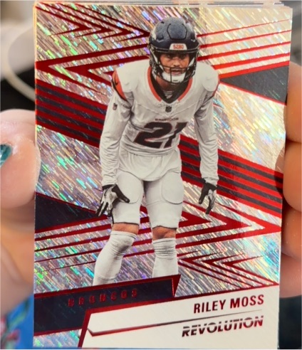 2025 Panini Revolution #108 Riley Moss — front
