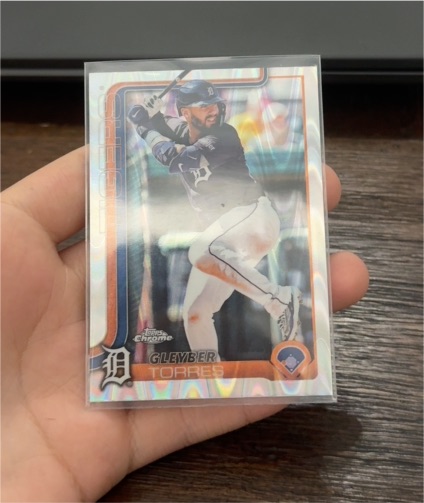 2025 Topps Chrome #190 Gleyber Torres — front