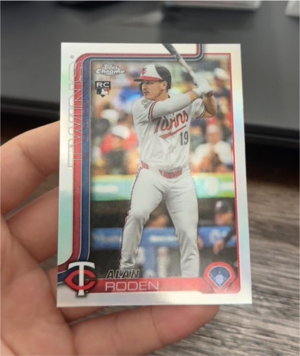2025 Topps Chrome Update #USC41 Alan Roden — front