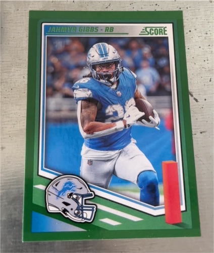 2025 Panini Score #33 Jahmyr Gibbs — front