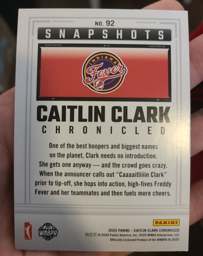 2025 Panini #92 Caitlin Clark Chronicled — front