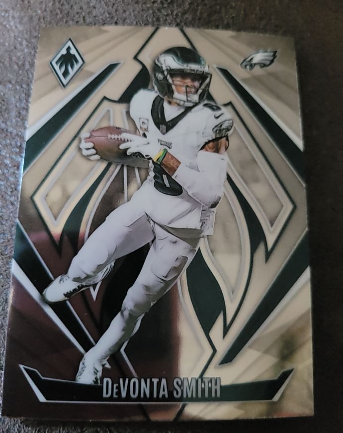 2024 Panini Phoenix #48 DeVonta Smith — front