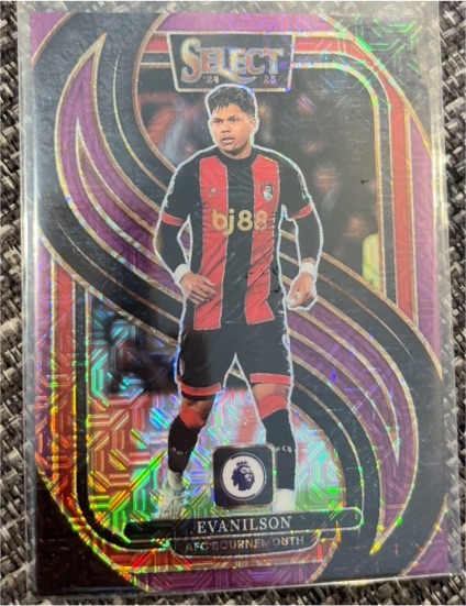 2024-25 Panini Select Premier League #161 Evanilson — front