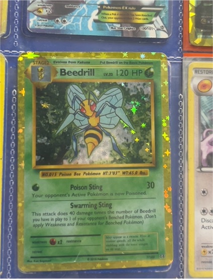 1999 Pokémon Base Set #17 Beedrill — front