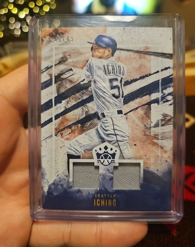 2019 Panini Diamond Kings DK Materials #DKM-IS Ichiro Suzuki — front