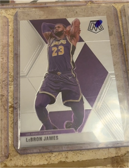 2019-20 Panini Mosaic #8 LeBron James — front