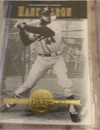 2001 Upper Deck Hall of Famers #2 Hank Aaron — front