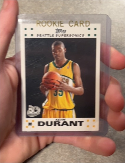 2007-08 Topps #2 Kevin Durant Rookie Card — front
