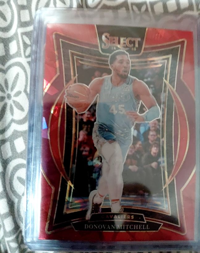 2024-25 Panini Select #21 Donovan Mitchell — front