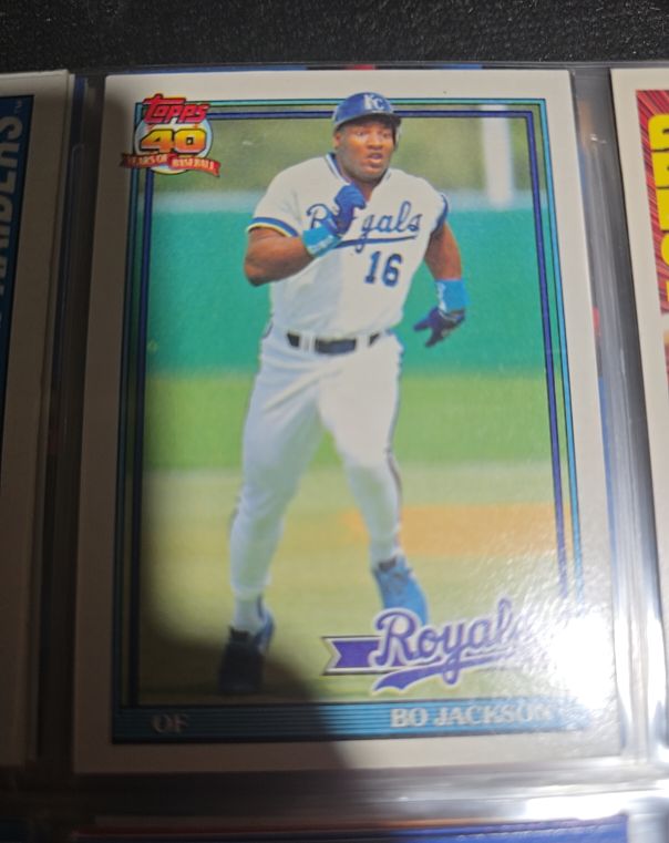 1991 Topps #600 Bo Jackson — front