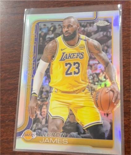 2025-26 Topps Chrome #127 LeBron James — front