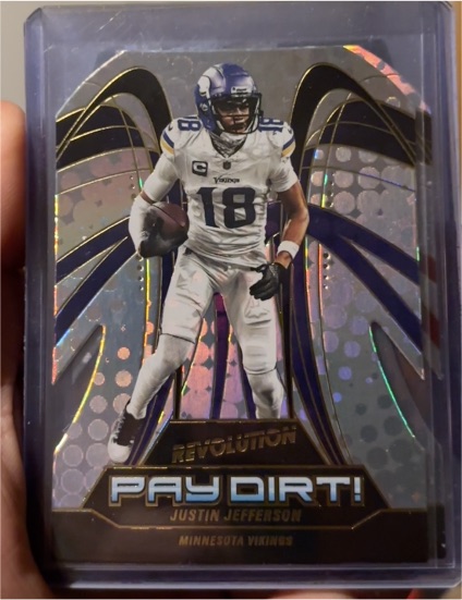2025 Panini Revolution #15 Justin Jefferson — front