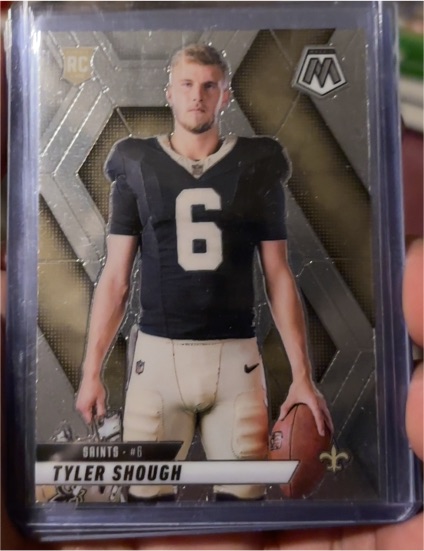 2025 Panini Mosaic #273 Tyler Shough — front