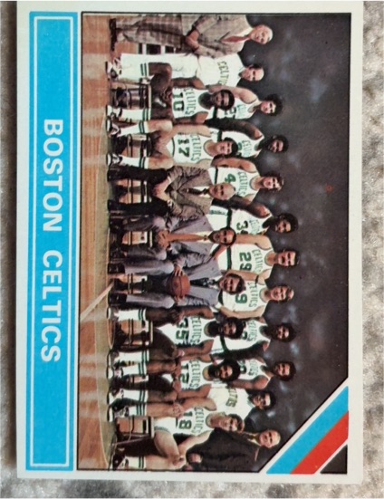 1975-76 Topps #204 Boston Celtics Team — front