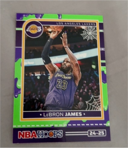 2024-25 Panini Haunted Hoops #193 LeBron James — front