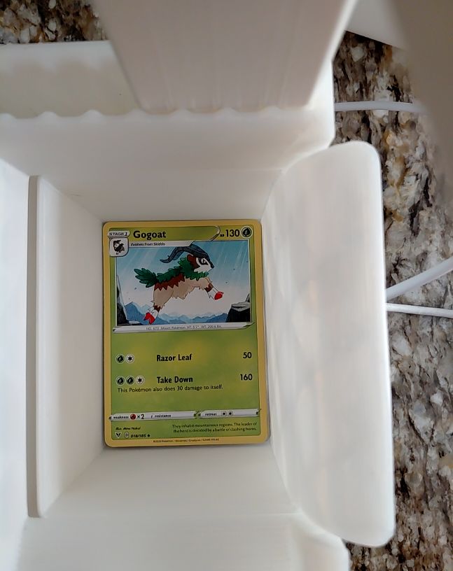 2018 Pokémon TCG Vivid Voltage #018 Gogoat — front