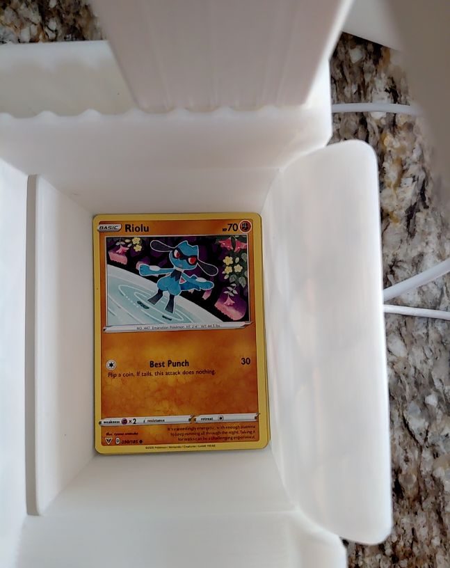 2020 Pokémon Card Riolu 090/185 — front