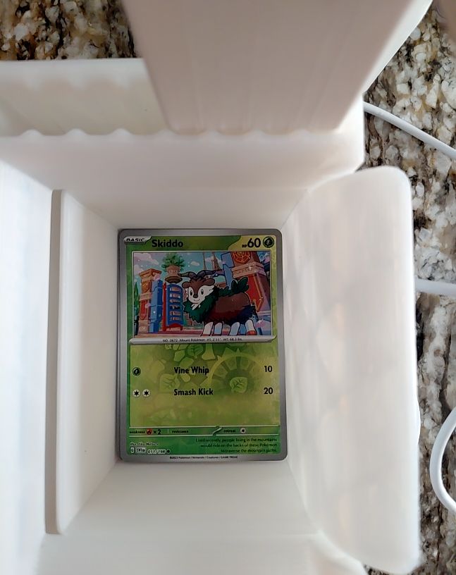 2022 Pokemon Scarlet & Violet 077/198 Skiddo — front