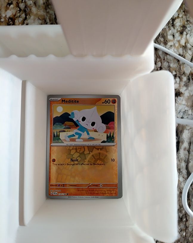 2022 Pokémon Scarlet & Violet #110 Meditite — front