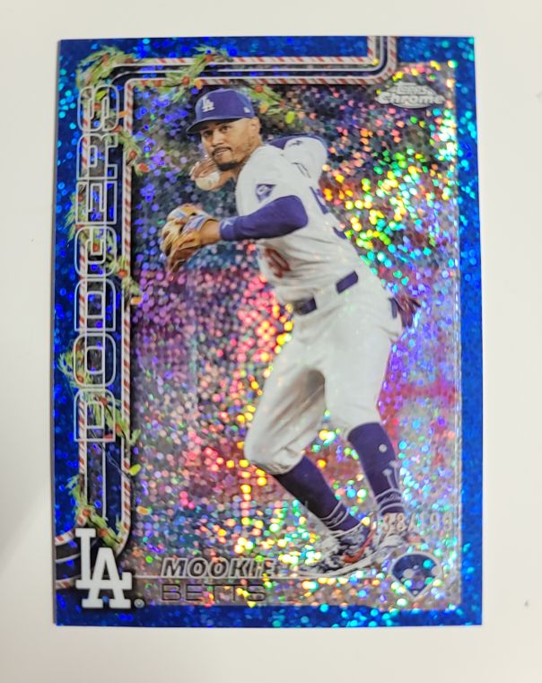 2025 Topps Chrome Holiday #HC52 Mookie Betts — front