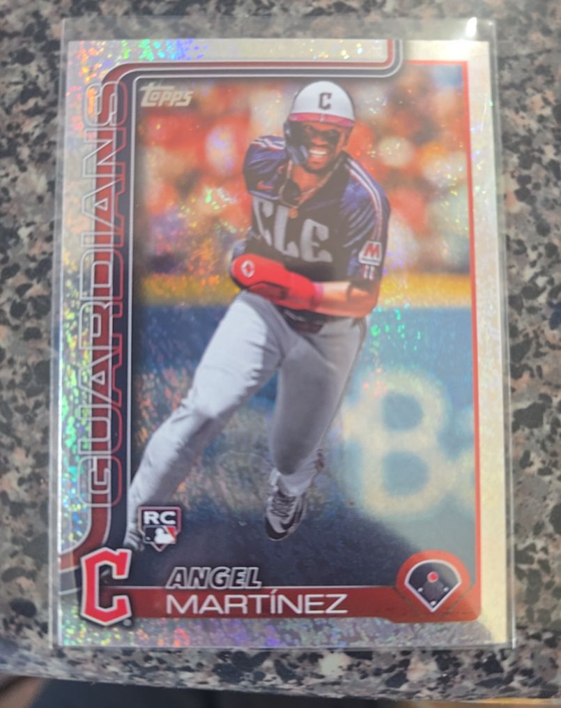 2025 Topps Series 1 #27 Angel Martinez — front