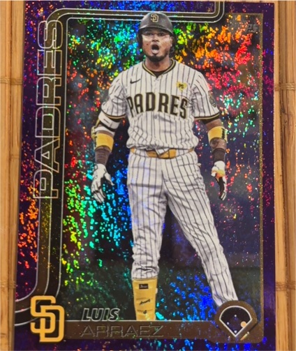 2025 Topps Series 2 #393 Luis Arraez — front