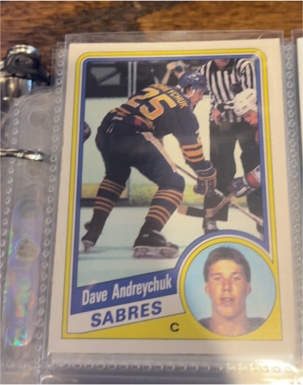 1984-85 Topps #13 Dave Andreychuk — front