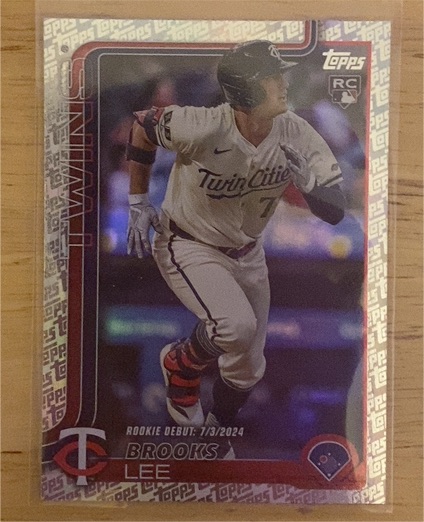 2025 Topps Update #US243 Brooks Lee — front